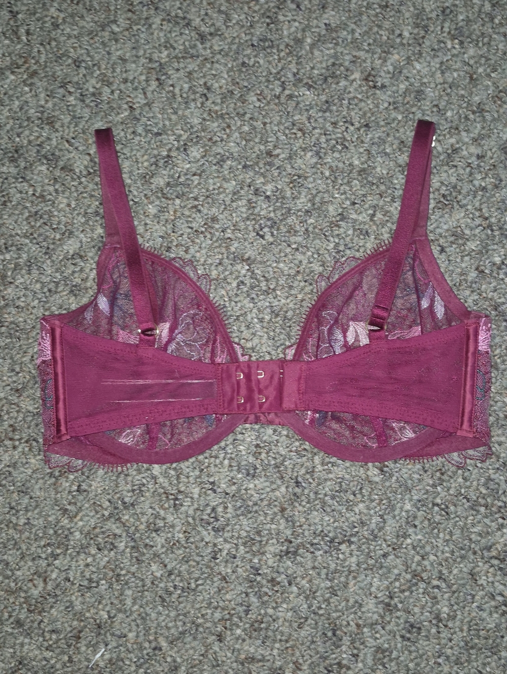 Victoria's Secret Very Sexy Unlined Embroidered Bra 32DD - Picture 2 of 6